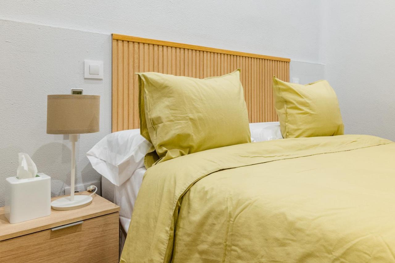 Centrico Apartamento Con 3 Banos En Puerta Del Sol Y Atocha Madrid Exterior photo