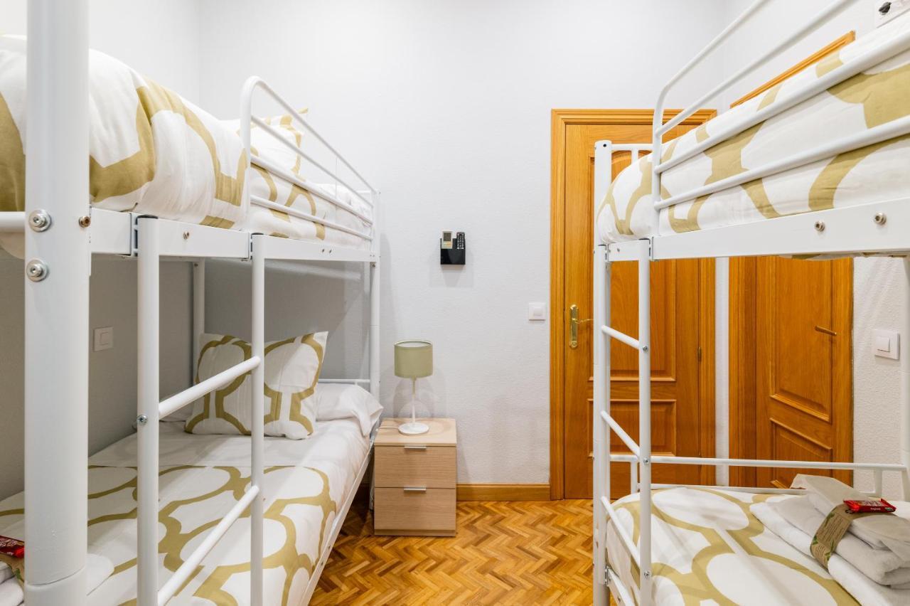 Centrico Apartamento Con 3 Banos En Puerta Del Sol Y Atocha Madrid Exterior photo