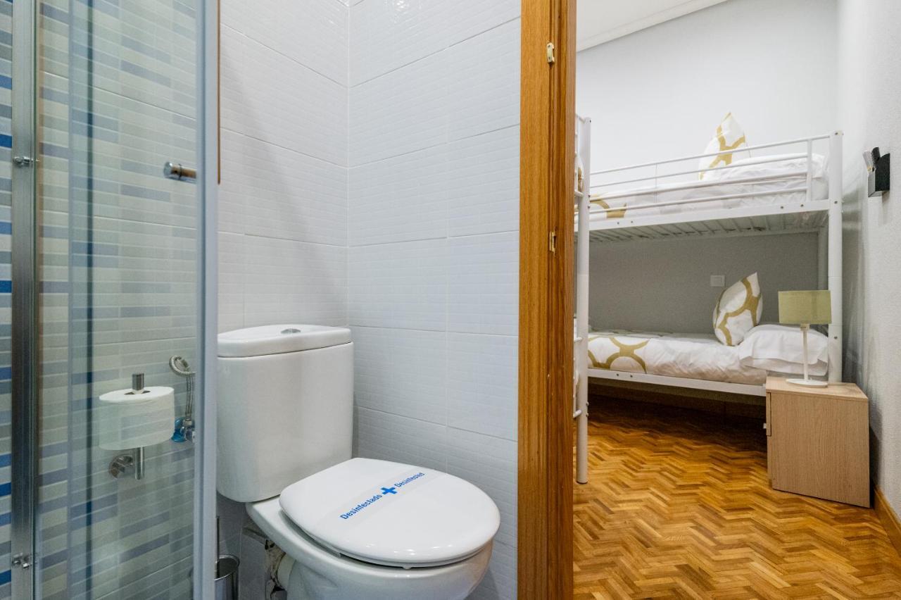 Centrico Apartamento Con 3 Banos En Puerta Del Sol Y Atocha Madrid Exterior photo